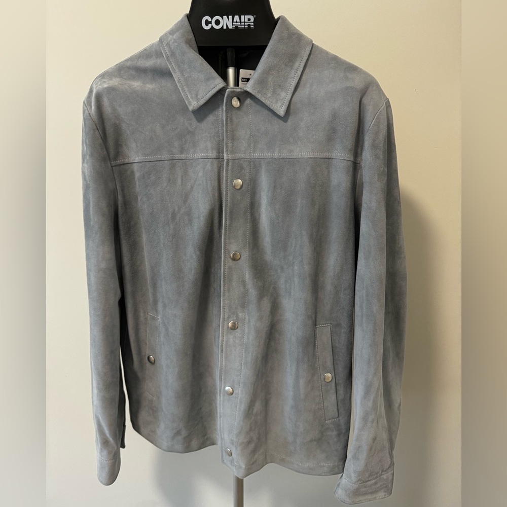 Suede jacket brand new Eleventy
Bought at HR
Size 52